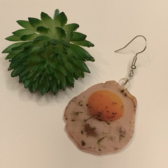 Egg Earring, Funny Food Earring, Chef Earring, Cook Earring, Food Jewelry, Eggs - Picture 2 of 4